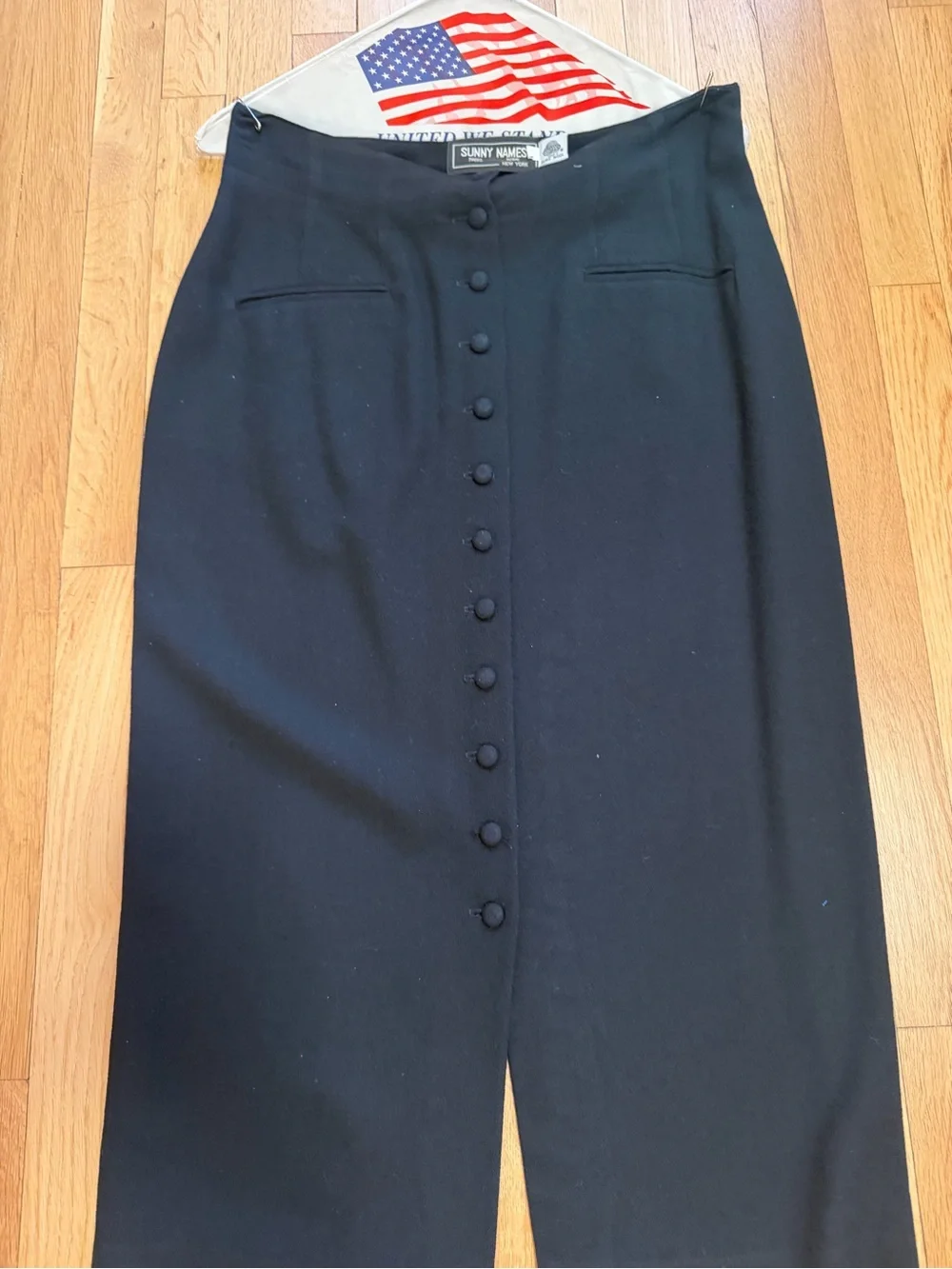 Black sunny names wool skirt size 14 100% wool skirt